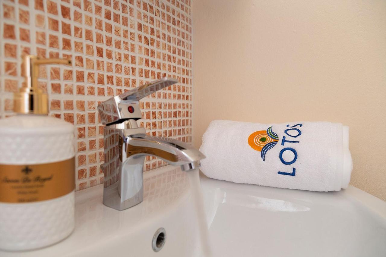 Kounoupidhianá Lotos - Luxury Apartments מראה חיצוני תמונה